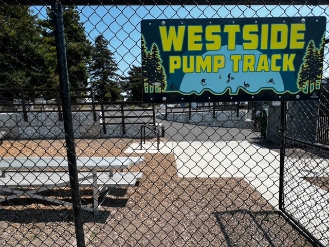 pump track sign