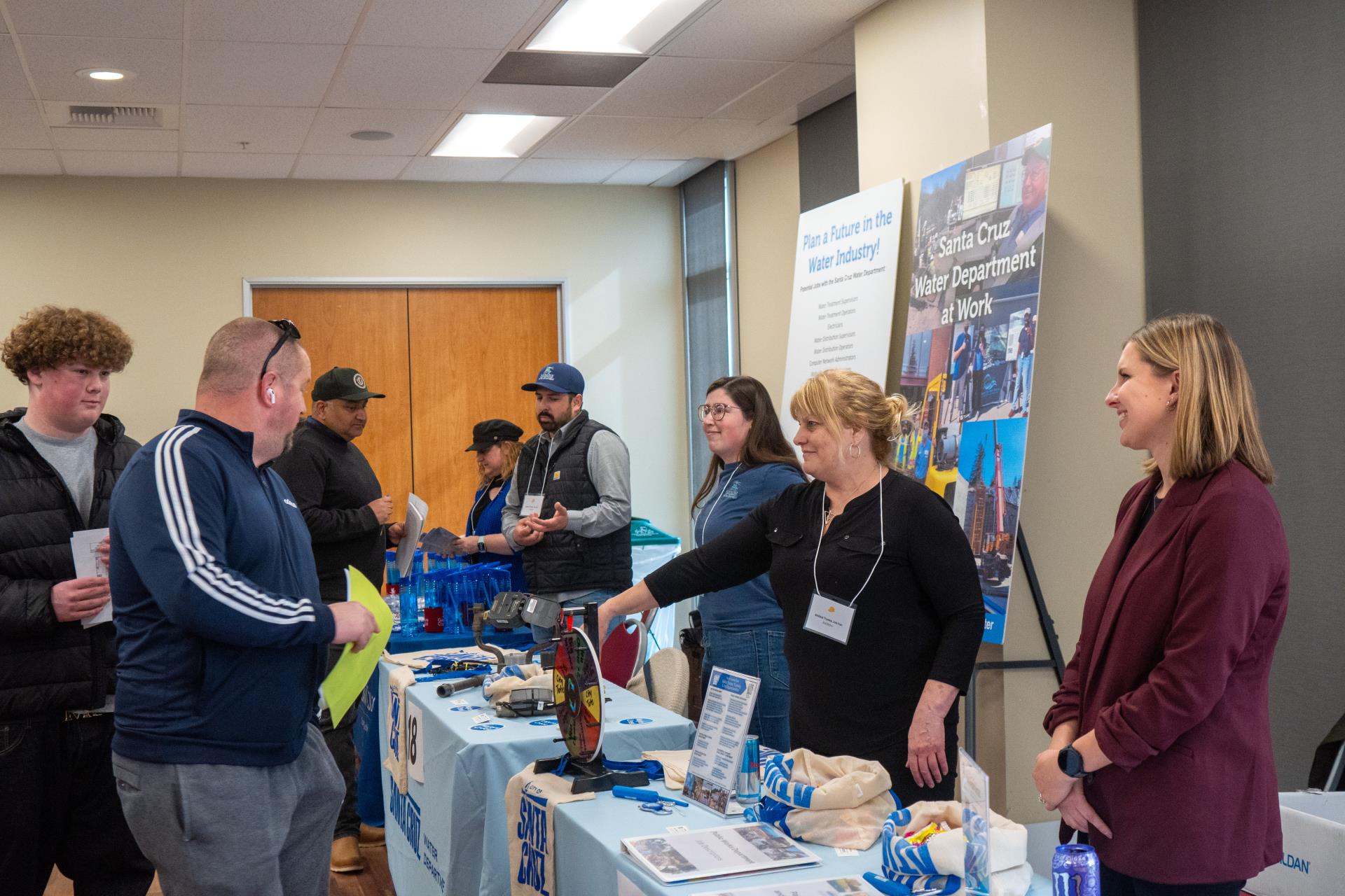 City Santa Cruz HR+Water